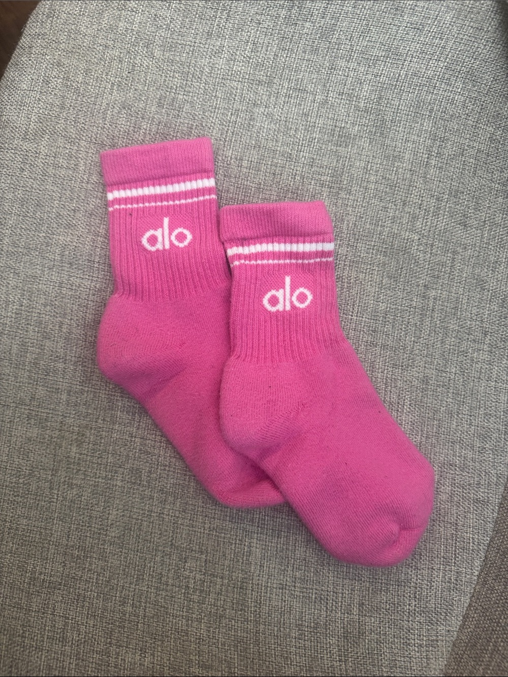 ALO Yoga Paradise pink half crew throwback sock size small